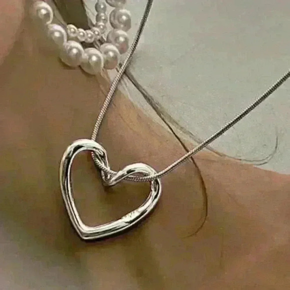Silver Open Heart Pendant Necklace - Picture 4 of 5